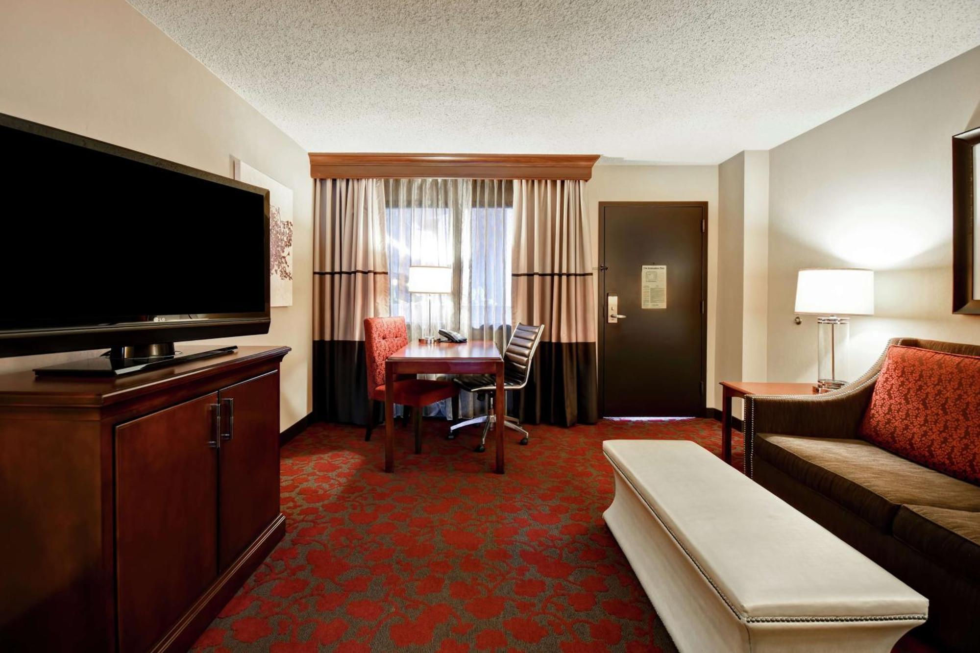 Embassy Suites By Hilton Dulles Airport Херндон Экстерьер фото